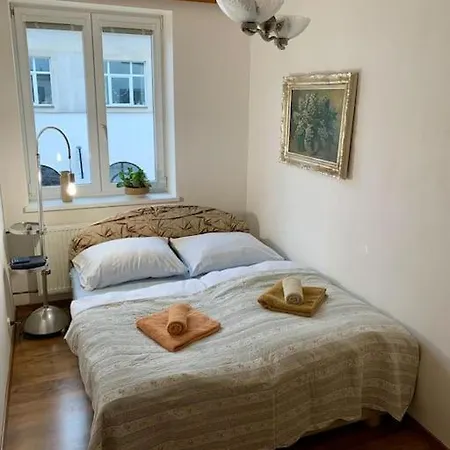 Apartment Pod Lampou *